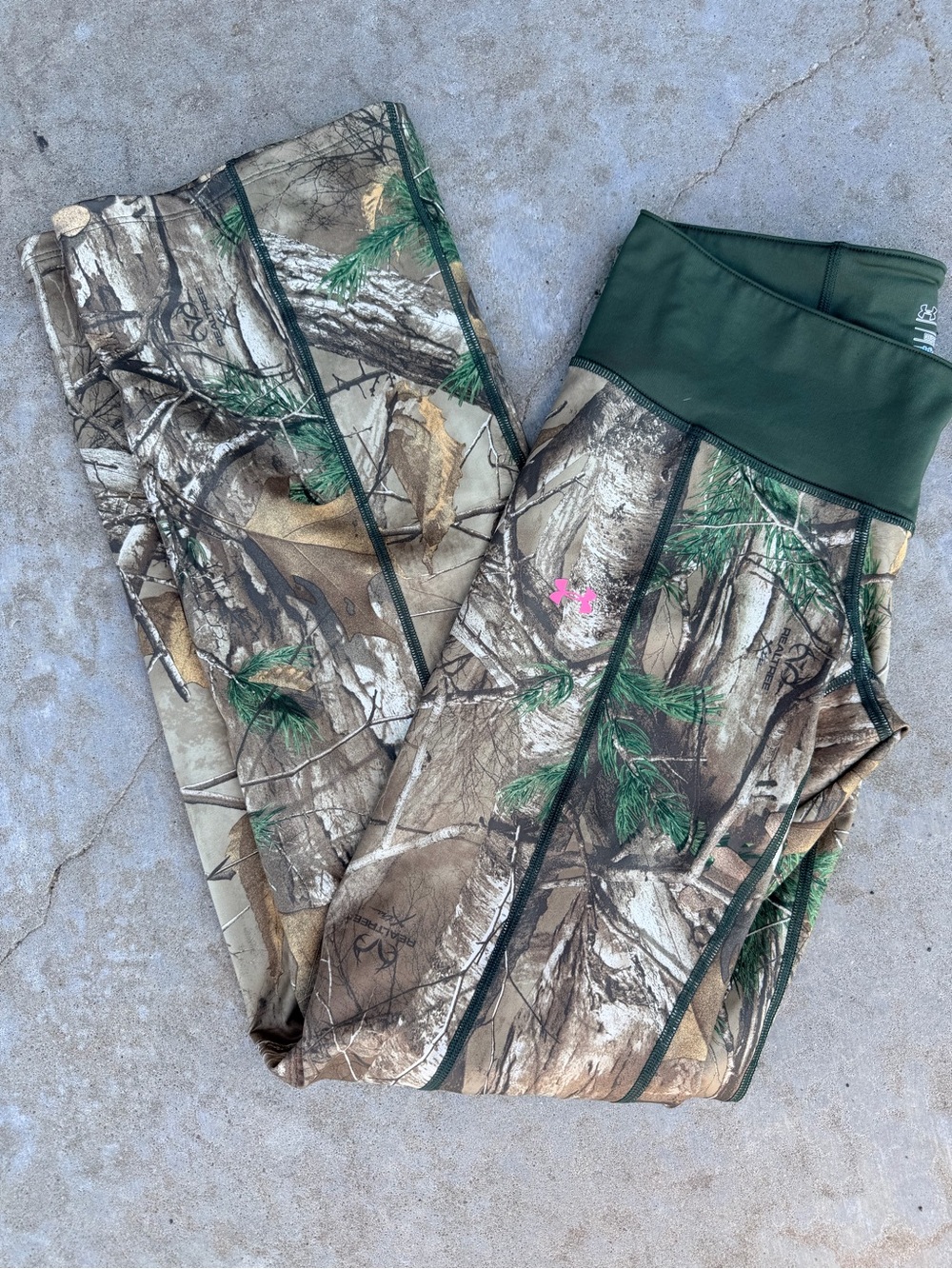 Under Armour Camo scent control pants